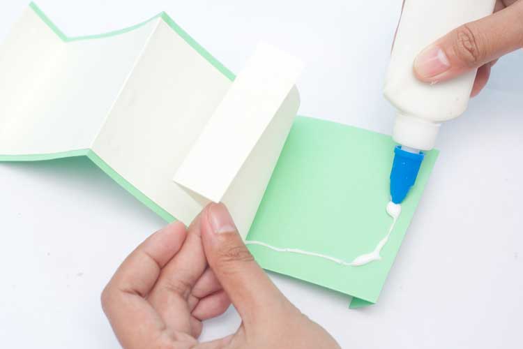 DIY Valentine's Day Card Craft Step 11